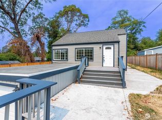 2644 SW 112th St, Seattle, WA 98146