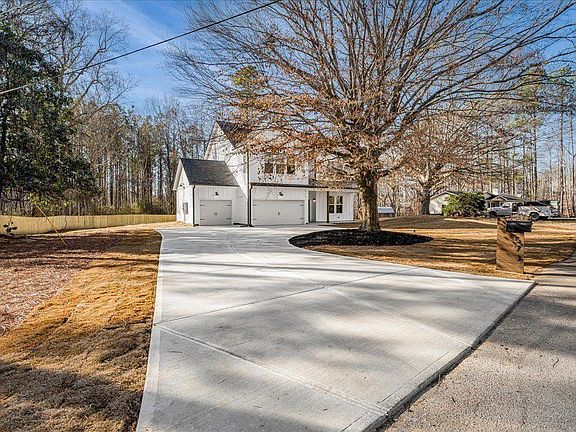 3rd image of 573 Coach Bobby Dodd Rd