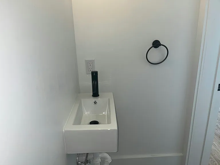 1662 N Tonti St #1A — Photo 5