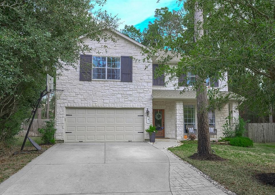 1st image of 6 Ebony Oaks Pl