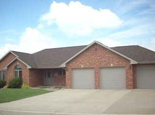 2365 Antler Ridge Dr, Asbury, IA 52002