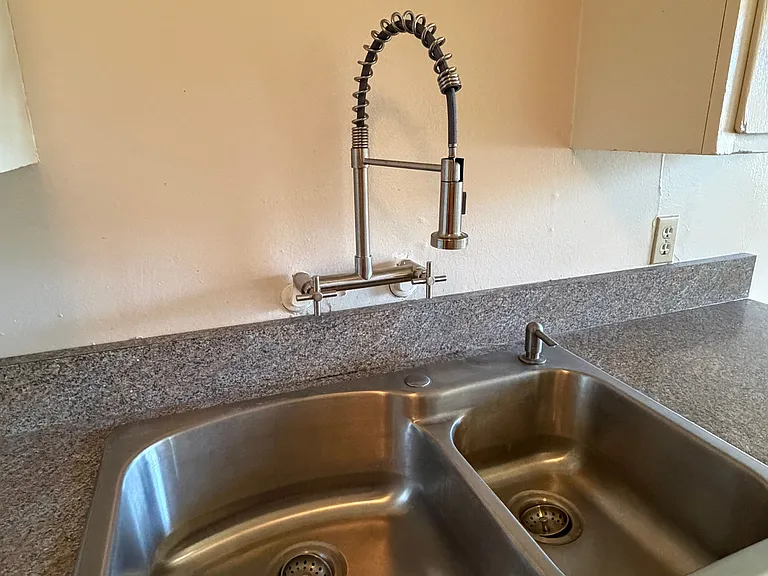 1061 E Monte Vista Ave — Photo 12