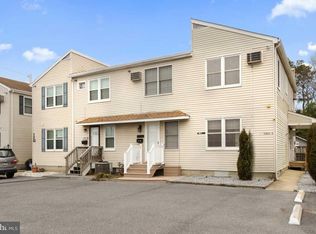 13803D Sinepuxent Ave, Ocean City, MD 21842