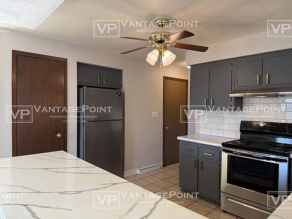 5th image of 910 Washington St