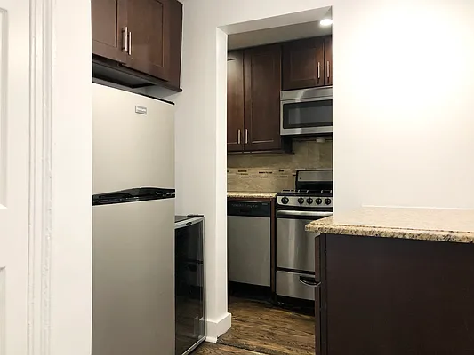 Rented by Lindemar LLC | media 46