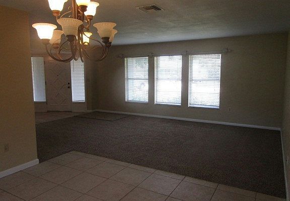 2nd image of 2727 Blue Bonnet Dr