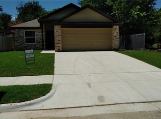 3720 Waldorf St, Fort Worth, TX 76119