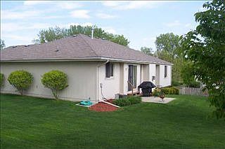 2nd image of 15359 Sherwood Cir