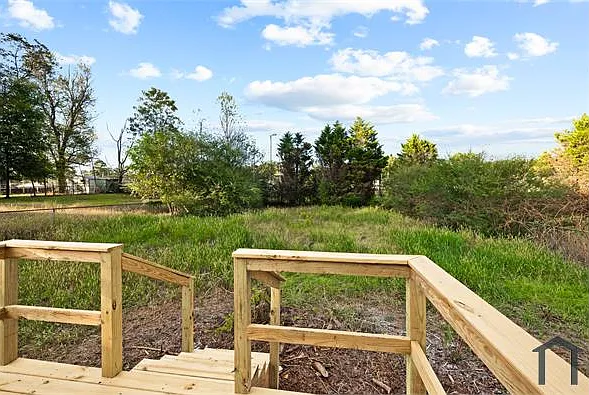 2423 Circle Dr — Photo 12