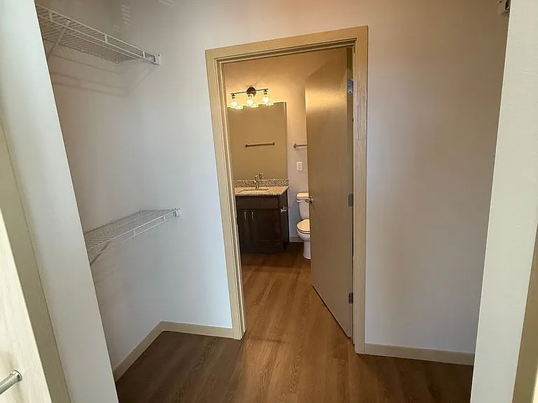 Mira Apartments — Photo 96