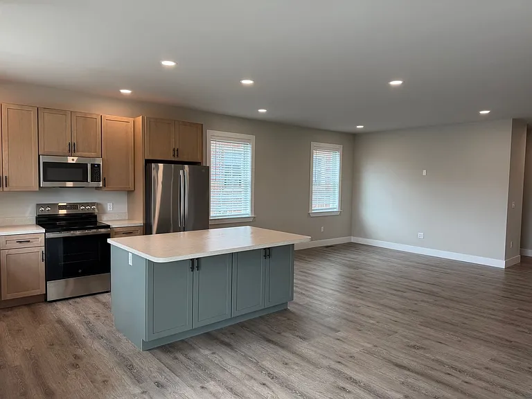 520 S Pine St — Photo 3