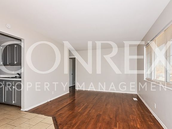 3rd image of 10123 Chambers Hill Dr