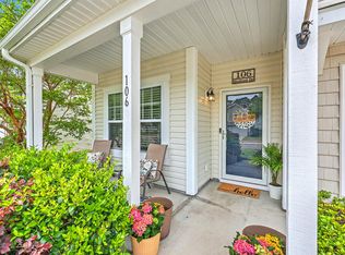 106 Medford Dr, Summerville, SC 29485