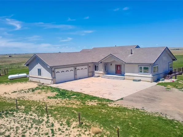 58989 E Chenango Place, Strasburg, CO 80136