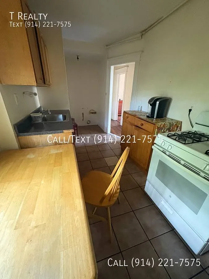 4 bed, $3,500 — Photo 1