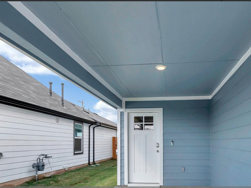 1st image of 130 Sweetwater Creek Ln