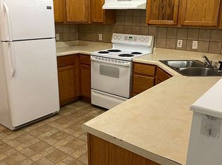 8 Fiedler Cir, Fenton, MO 63026
