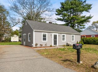 98 Rayburn Rd, Stoughton, MA 02072