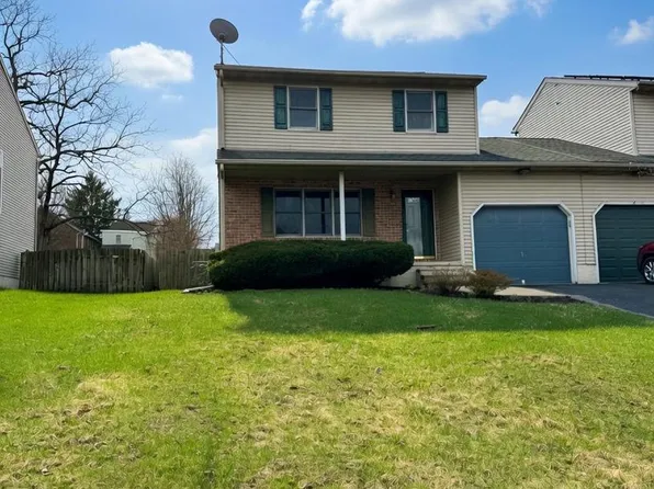 530 Wyatt Dr, Blandon, PA 19510