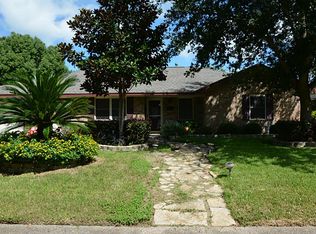 915 Kenneth St, La Marque, TX 77568