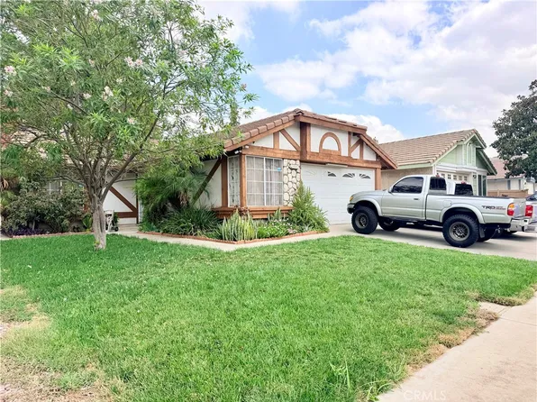 14394 Hillcrest Dr, Fontana, CA 92337
