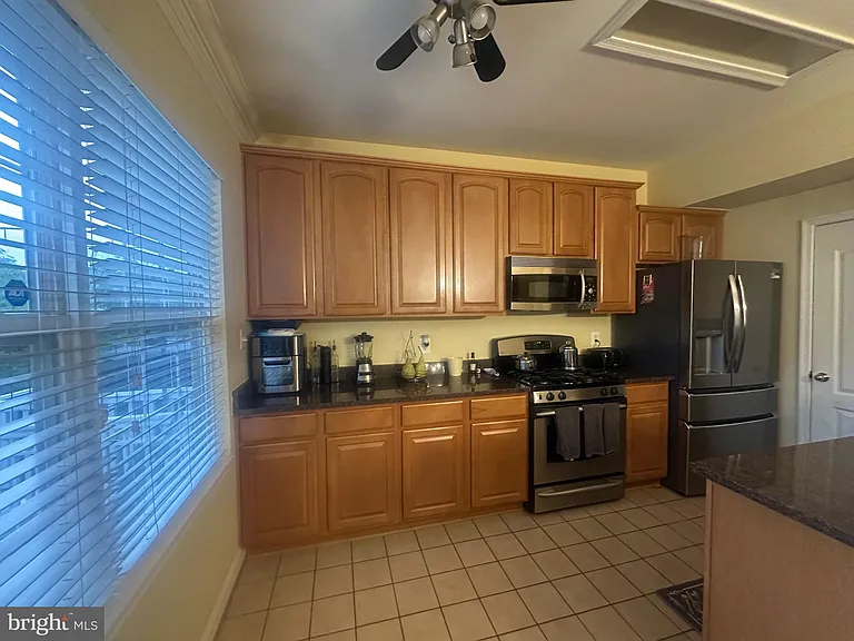 1025 Gaither Rd — Photo 3