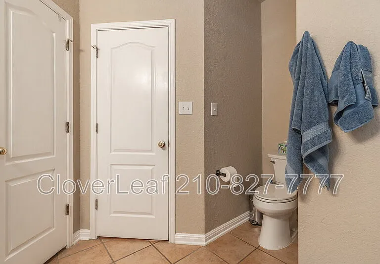 551 Ginsberg Dr — Photo 15