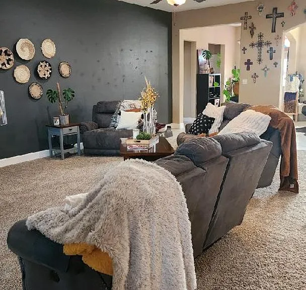2701 Palo Pinto — Photo 4