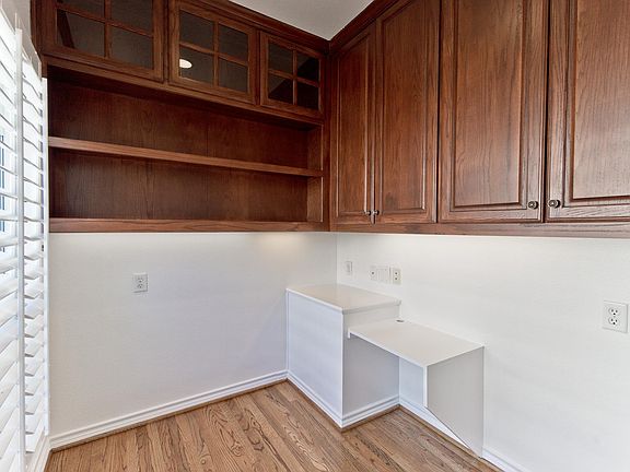 3rd image of 4126 University Blvd
