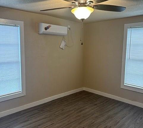 5th image of 1644 N Camp St #1