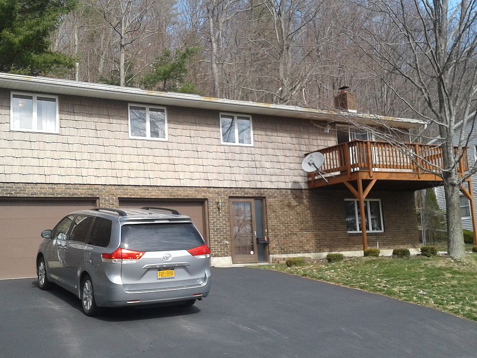 1st image of 2905 Holly Ln
