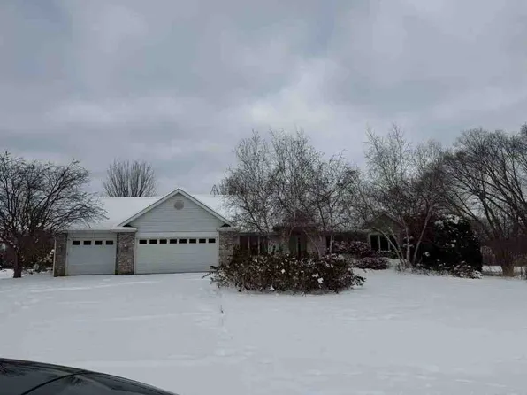 220 Glen Abbey Dr, Rockford, IL 61107