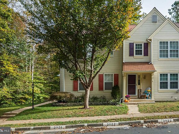 2nd image of 3922 Marquis Pl