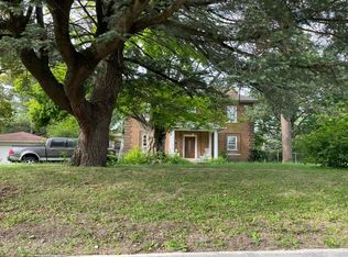 1302 Watrous Ave, Des Moines, IA 50315