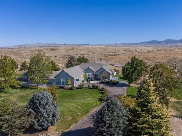 6312 N Hill Point Way, Star, ID 83669