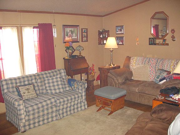 2nd image of 928 Evelyn Way
