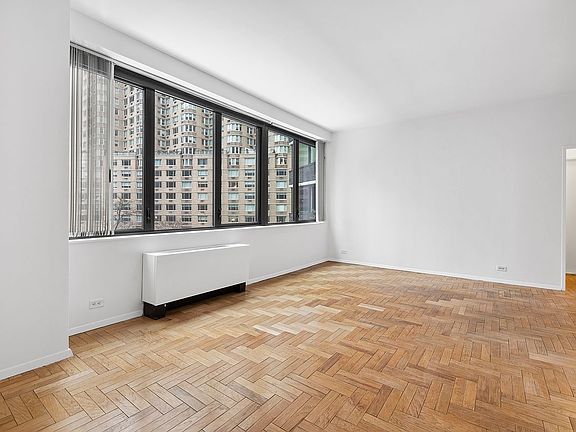 3rd image of 62 W 62nd St APT 5C