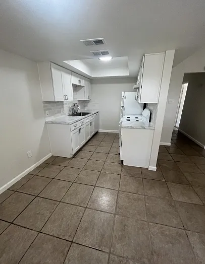 4407 Teri Rd #B — Photo 3