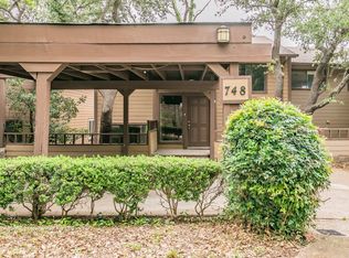 748 Haven Ln, Fort Worth, TX 76112