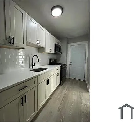3 bed, $2,095 — Photo 2