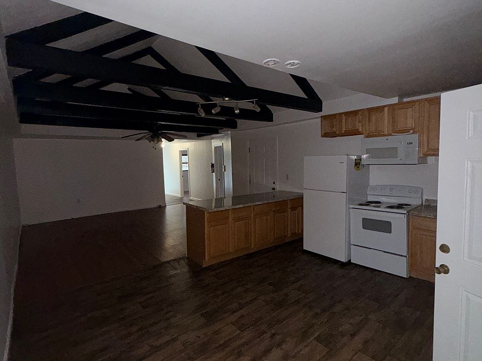 2nd image of 26 Rock City Rd #A