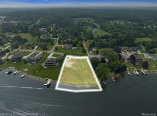 9986 King Rd, Davisburg, MI 48350