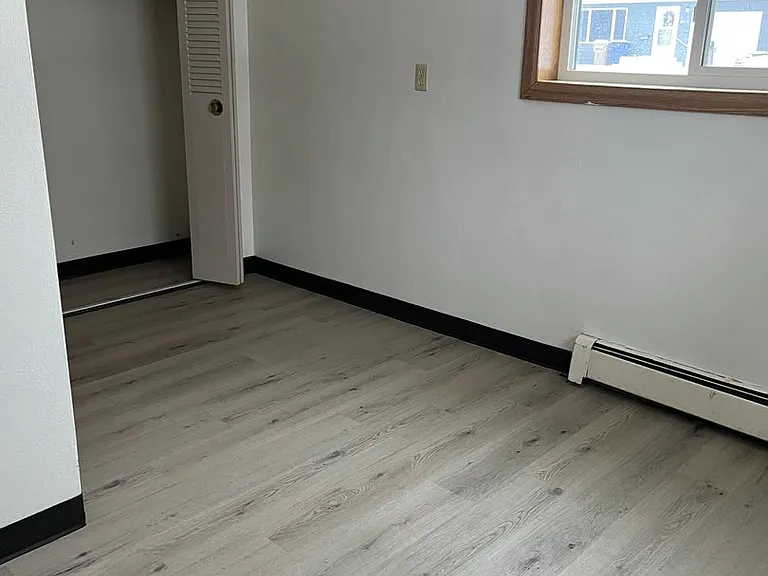 804 4th St NE — Photo 15