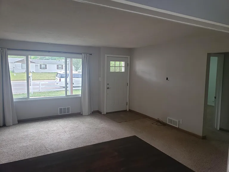 4355 S Fox St — Photo 30