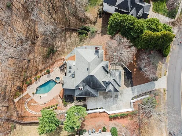 539 Schofield Dr, Powder Springs, GA 30127