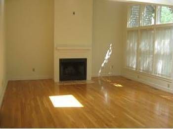 2nd image of 30 Green Heron Ln