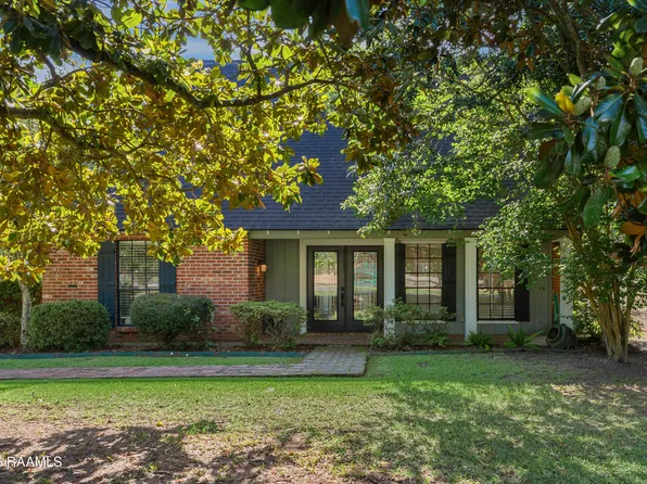 108 School St, Youngsville, LA 70592