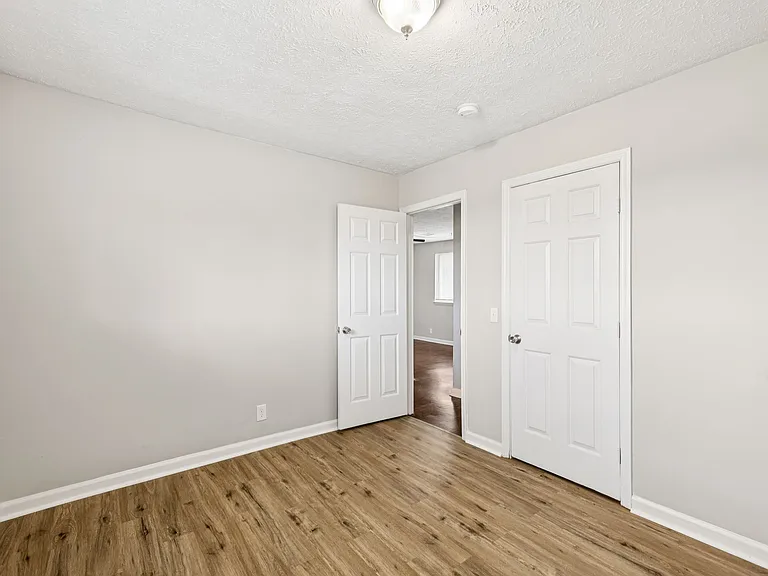 1200 Wh Davis Dr — Photo 2