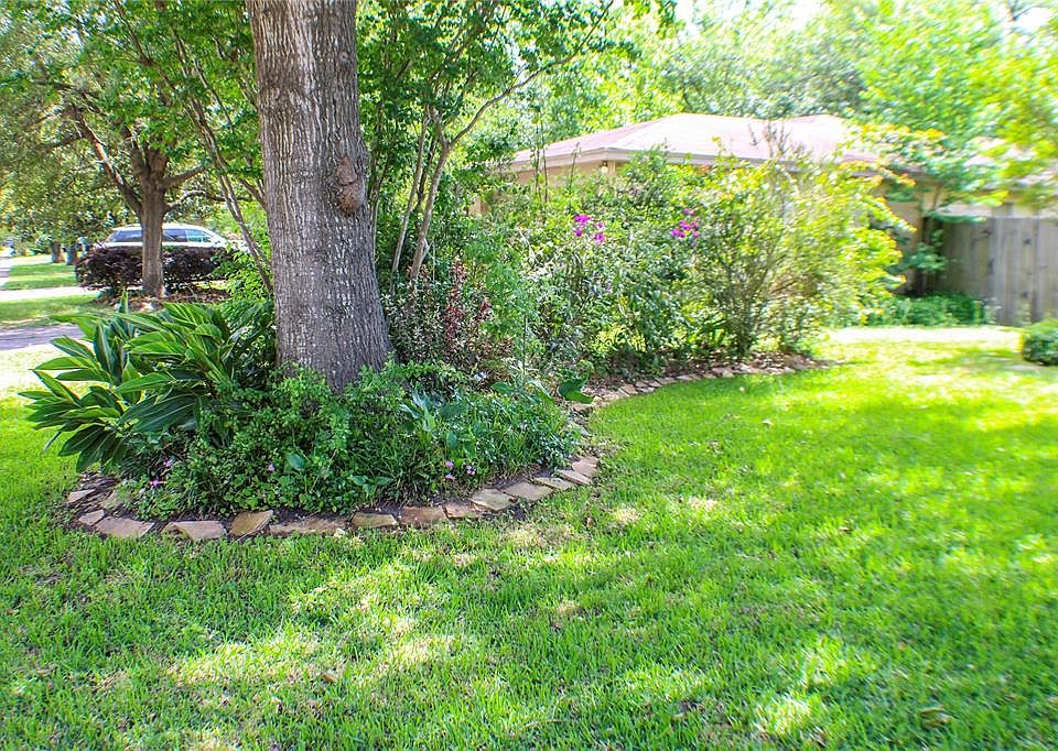 1st image of 13919 Blazey Dr