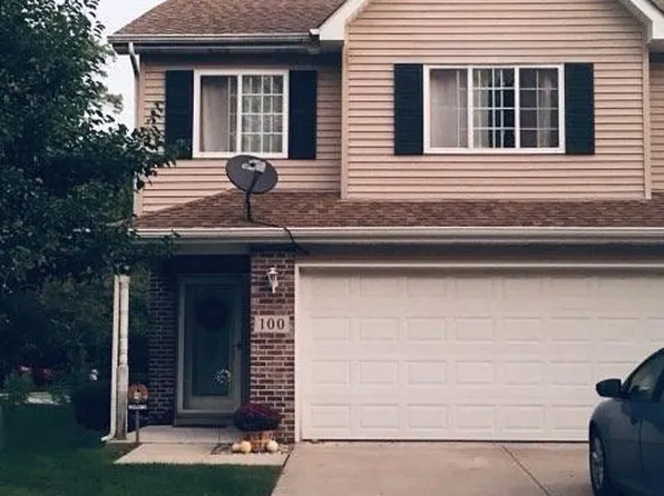 100 Debie Ln, Hobart, IN 46342